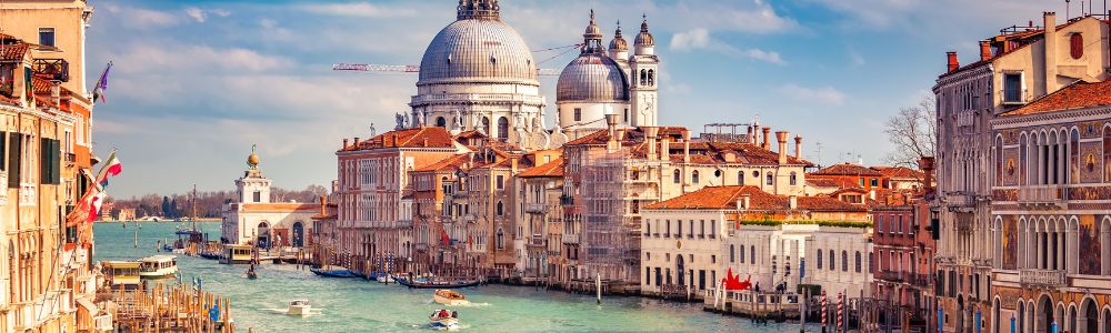 Explore Veneza e conheça as melhores curiosidades sobre uma das cidades mais icônicas da Itália! Sei pronto? 